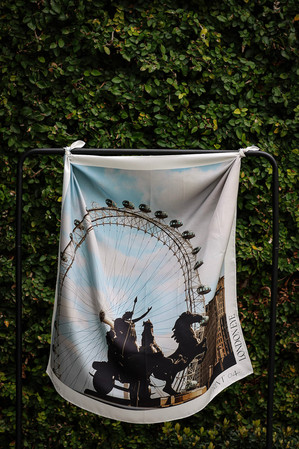 Print 04. LONDON EYE